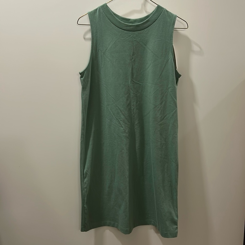 Green casual tank top dress